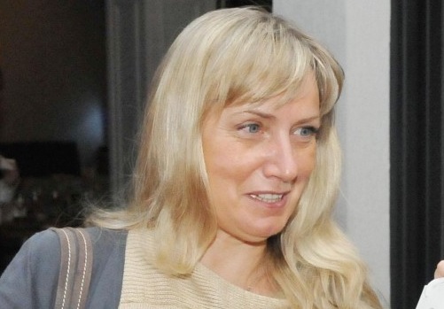 Елена Йончева пръсна хилядарки за сина си